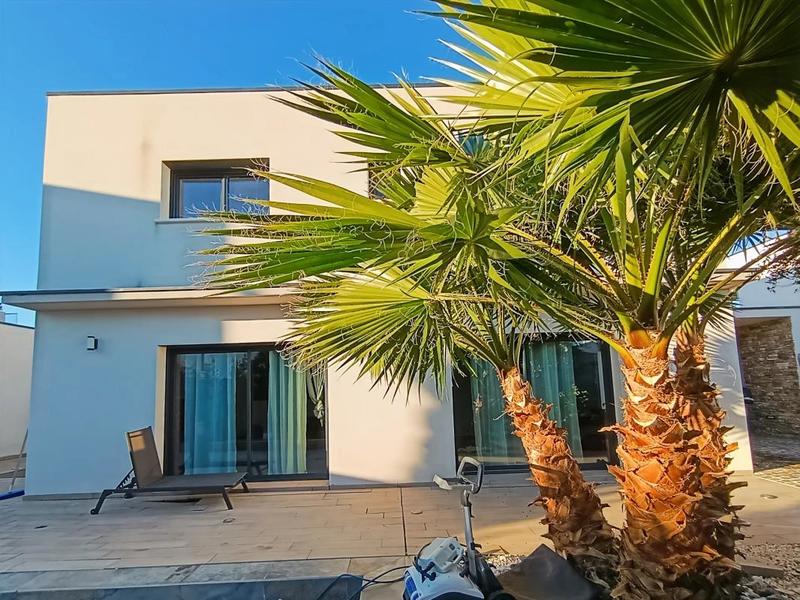 Maison - 157 m² - 7 pièces