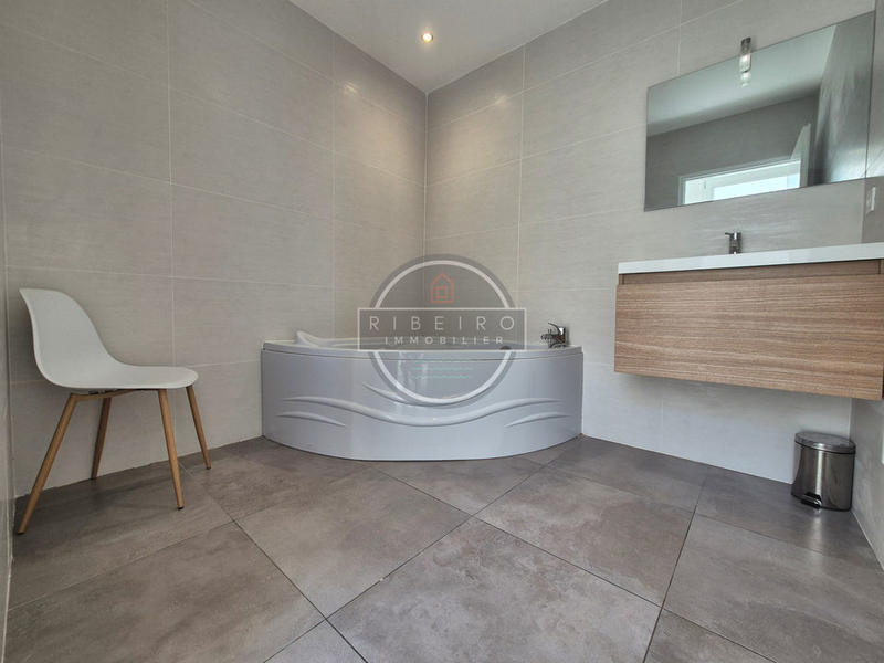 Villa - 110 m² - 4 pièces