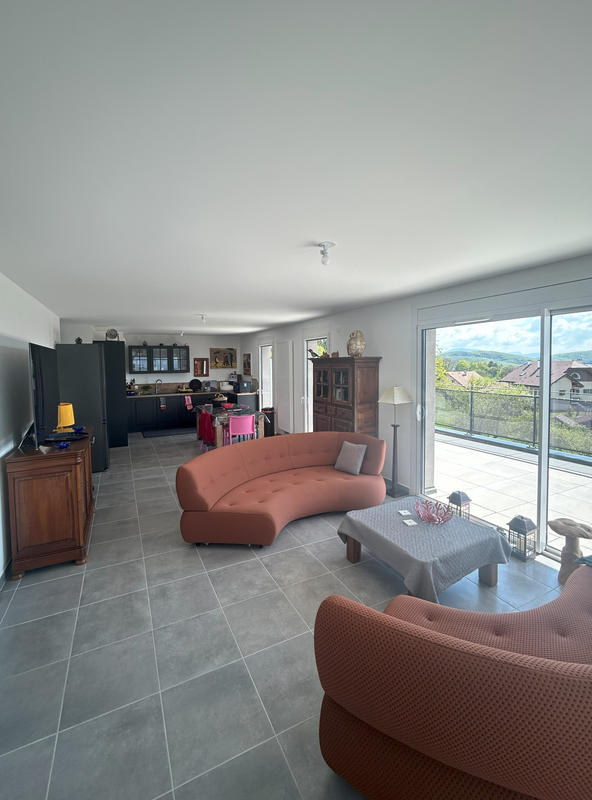 Appartement - 98 m² - 4 pièces