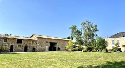 Maison - 240 m² - 6 pièces