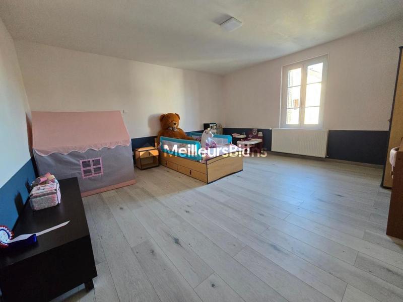 Maison - 206 m² - 7 pièces