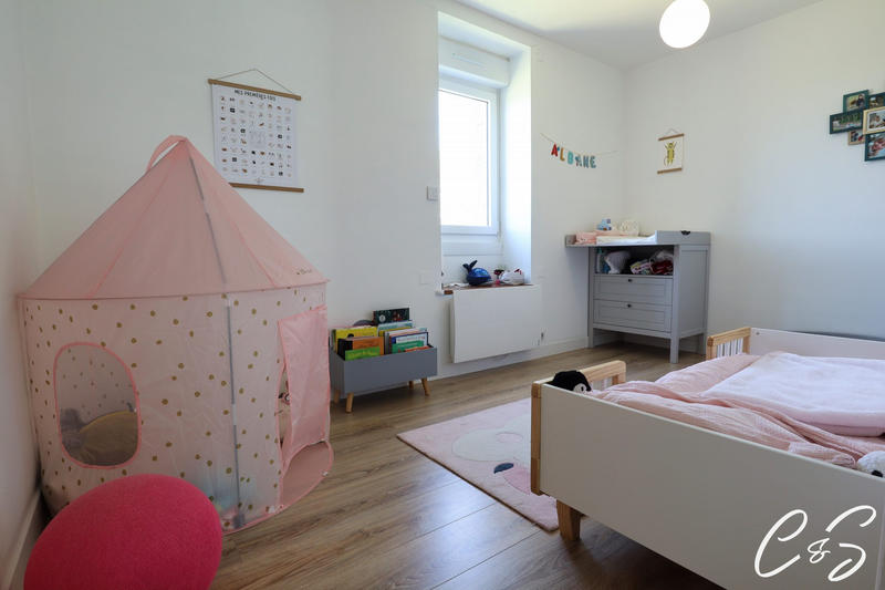 Maison - 111 m² - 6 pièces