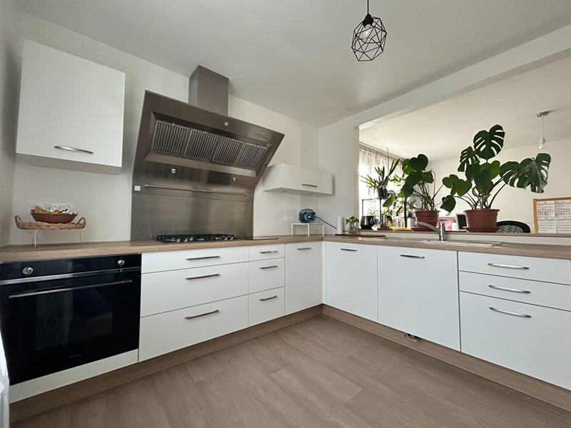 Maison - 95 m² - 4 pièces