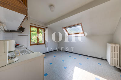 Maison - 266 m² - 8 pièces