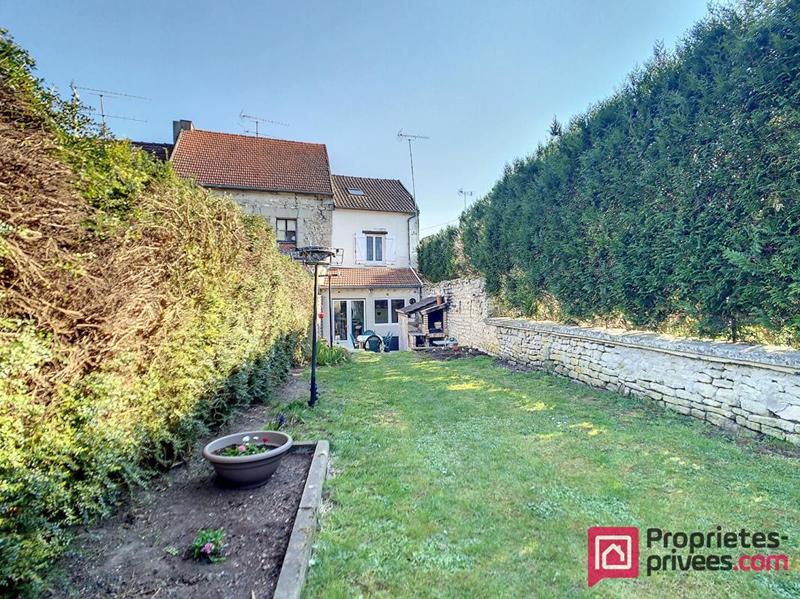 Maison - 93 m² - 5 pièces