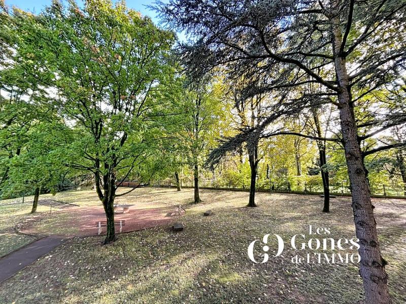 Appartement - 101 m² - 4 pièces