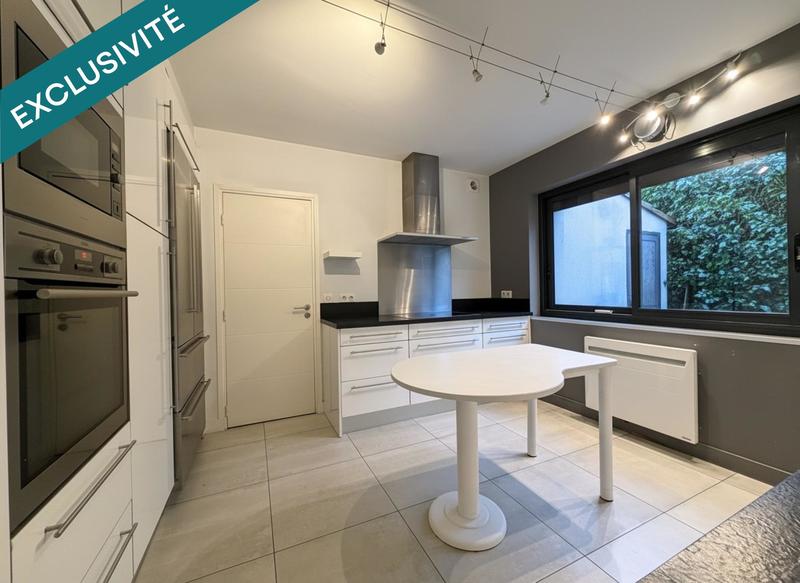 Maison - 193 m² - 7 pièces