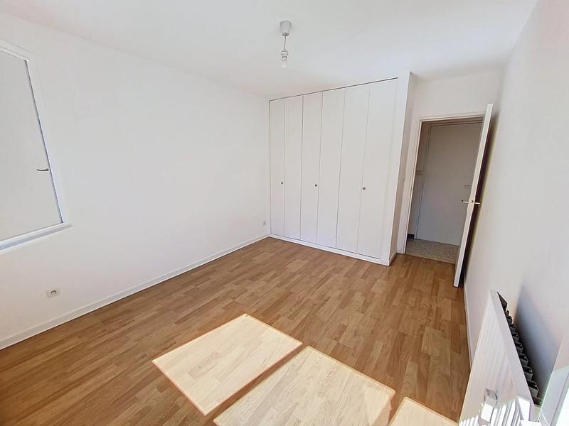 Appartement - 99 m² - 5 pièces