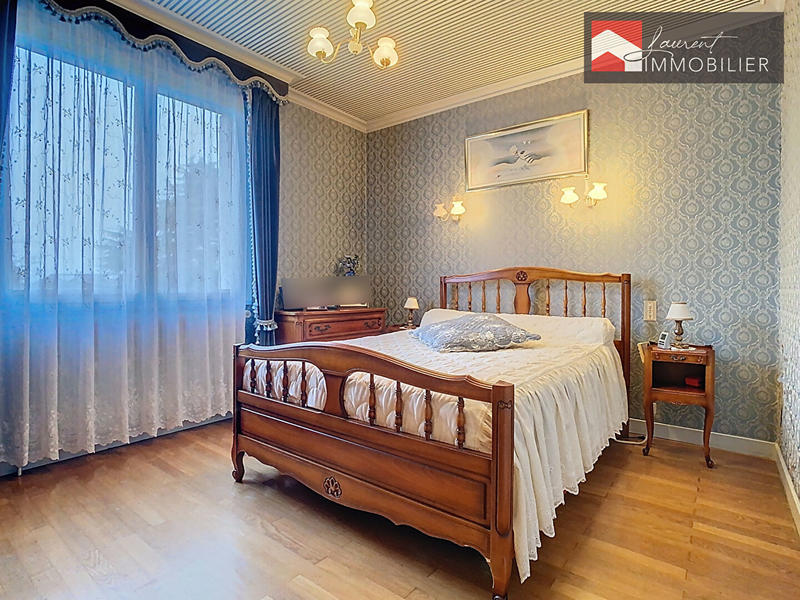 Maison - 156 m² - 7 pièces