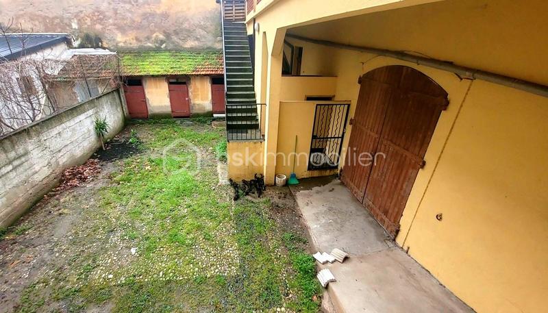 Immeuble - 750 m² - 8 pièces