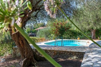 Villa - 233 m² - 8 pièces