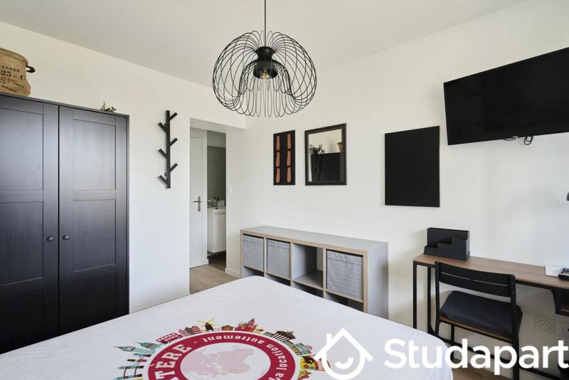 Chambre - 12 m² - 1 pièce