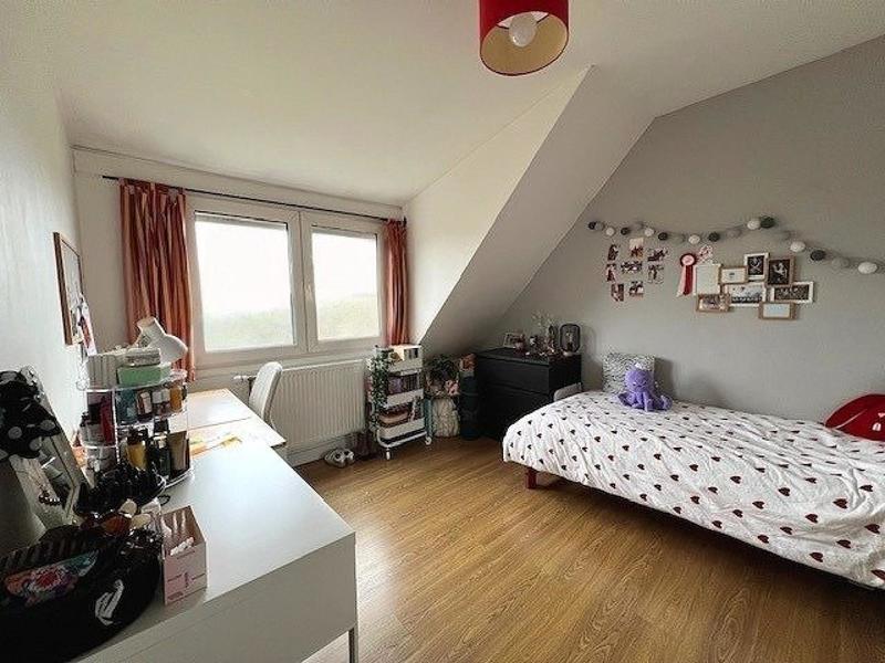 Maison - 122 m² - 8 pièces