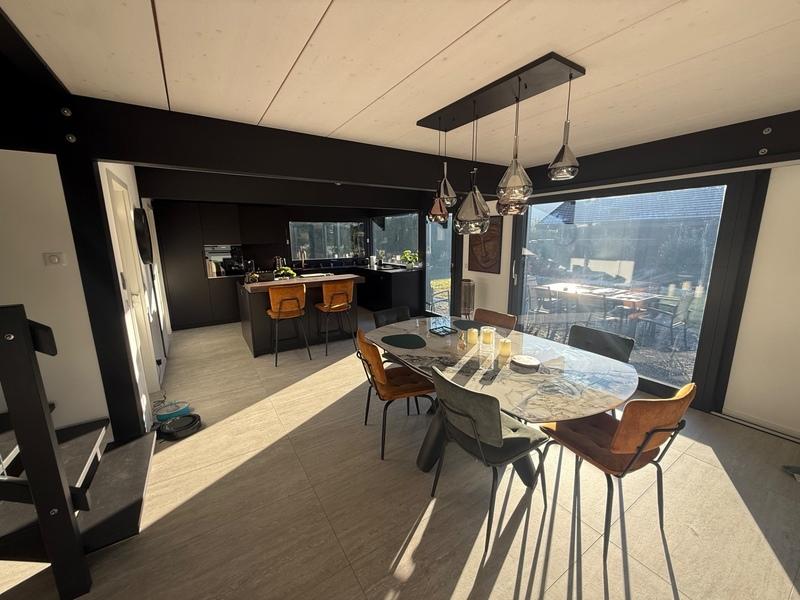 Villa - 137 m² - 5 pièces