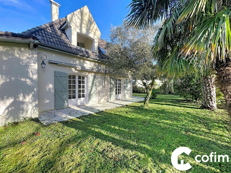 Maison - 158 m² - 5 pièces