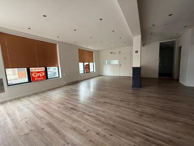 Maison - 140 m² - 3 pièces