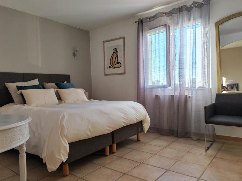 Maison - 253 m² - 8 pièces