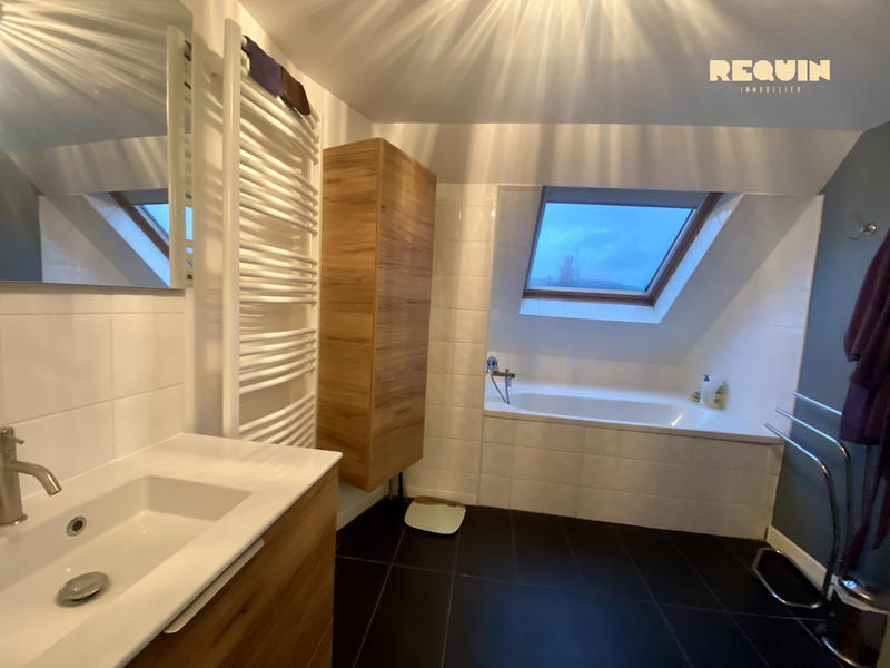 Appartement - 96 m² - 5 pièces