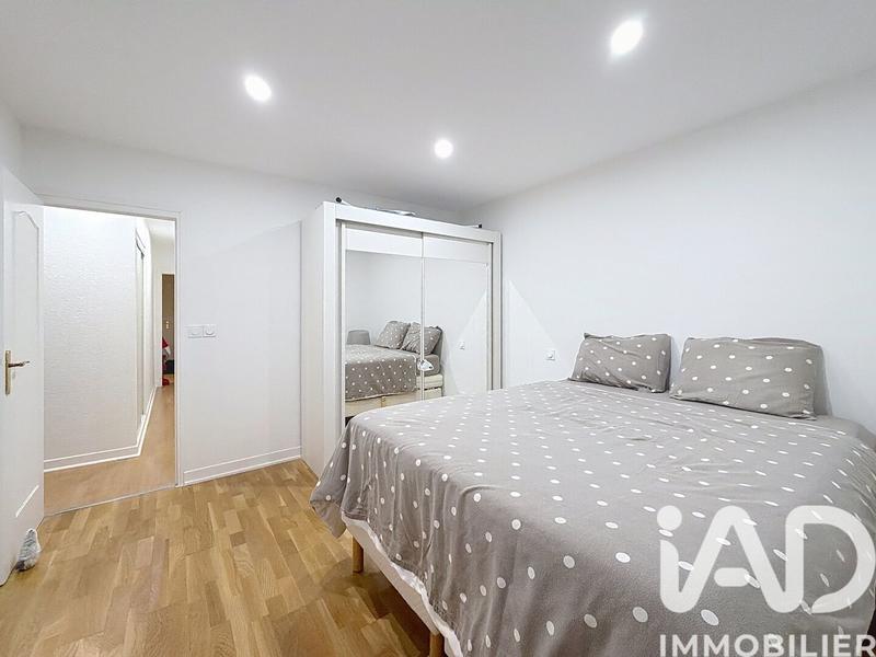 Appartement - 80 m² - 5 pièces