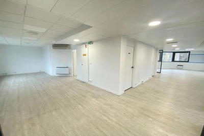 Bureau - 299 m²