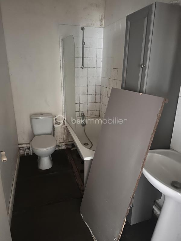 Maison - 180 m² - 9 pièces