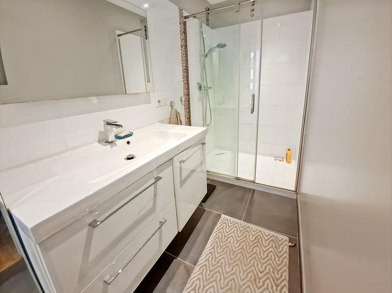 Maison - 188 m² - 7 pièces