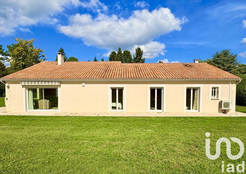 Maison - 224 m² - 8 pièces