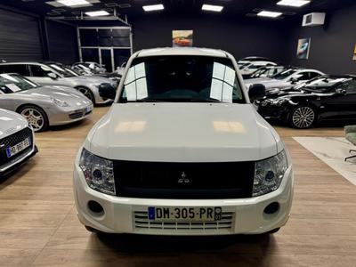 Mitsubishi Pajero III (2) 3.2 Di-D 200 Sport Black 3p