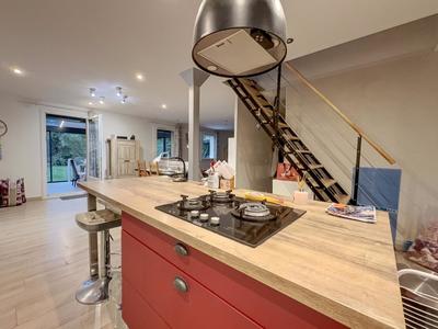 Maison - 112 m² - 5 pièces