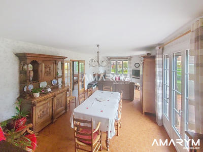 Maison - 180 m² - 6 pièces