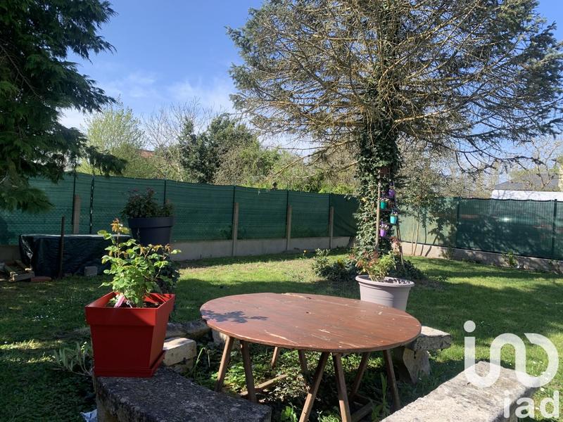 Maison - 219 m² - 9 pièces