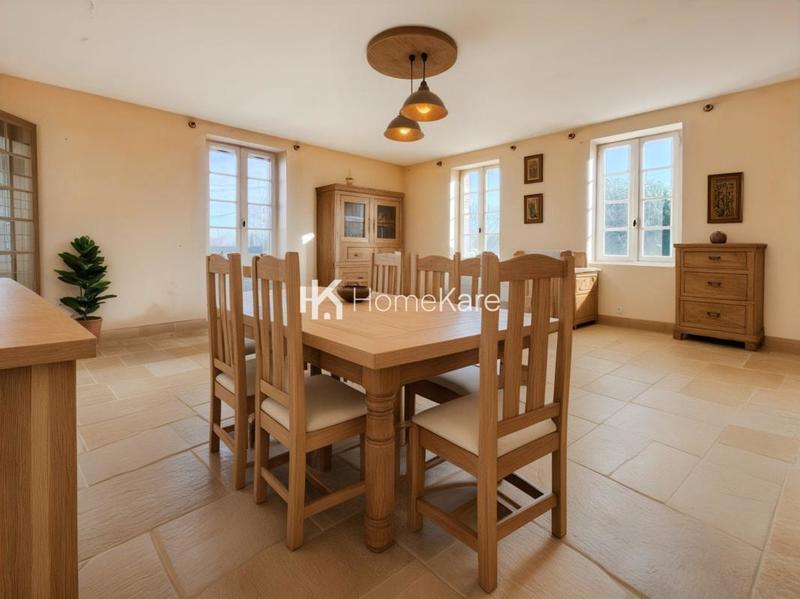 Maison - 170 m² - 5 pièces