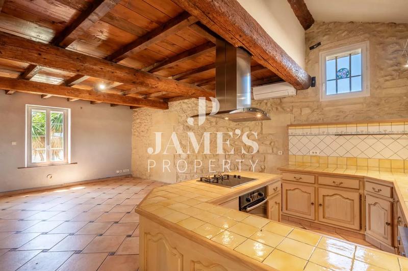 Maison - 295 m² - 7 pièces