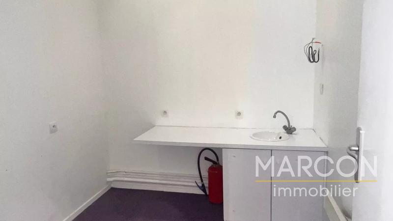 Local commercial - 124 m² - 6 pièces