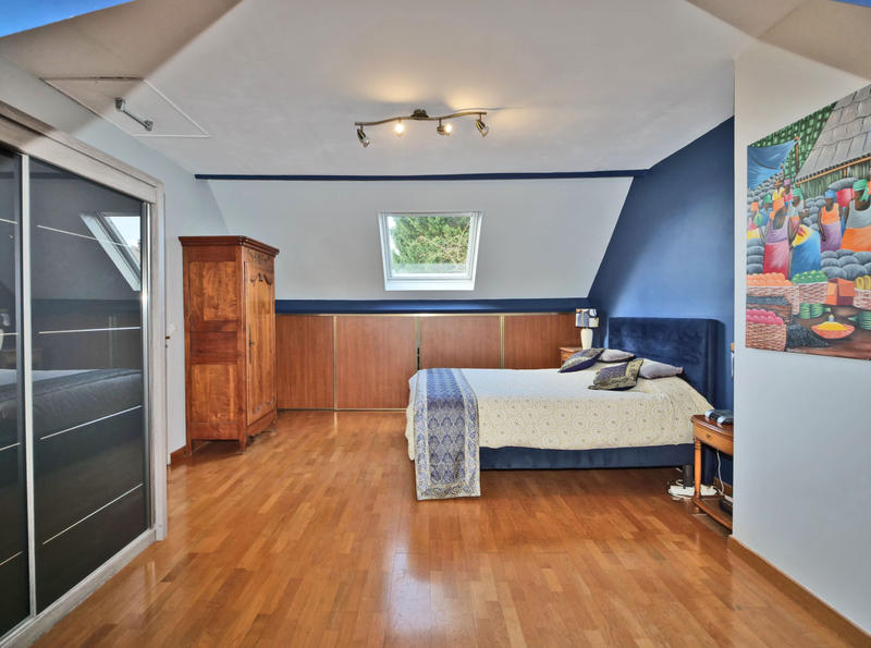 Maison - 140 m² - 7 pièces