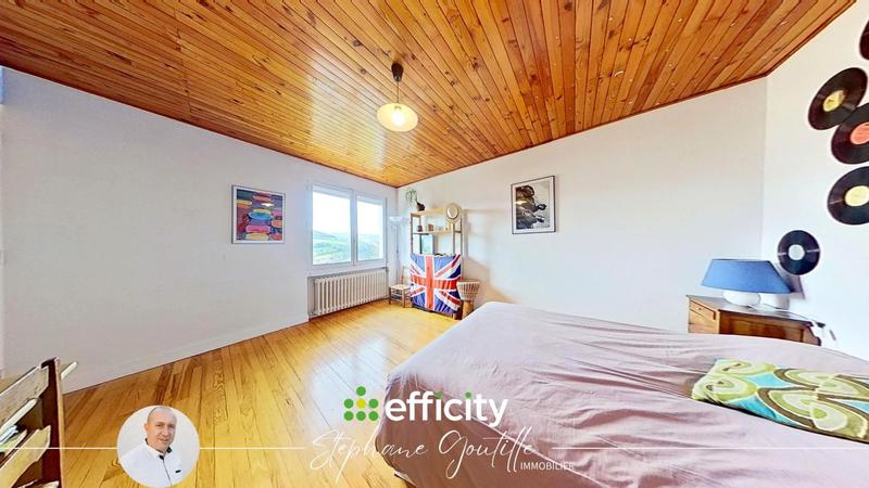 Villa - 184 m² - 8 pièces