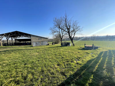 Maison - 180 m² - 1 pièce