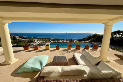 Villa - 200 m² - 5 pièces