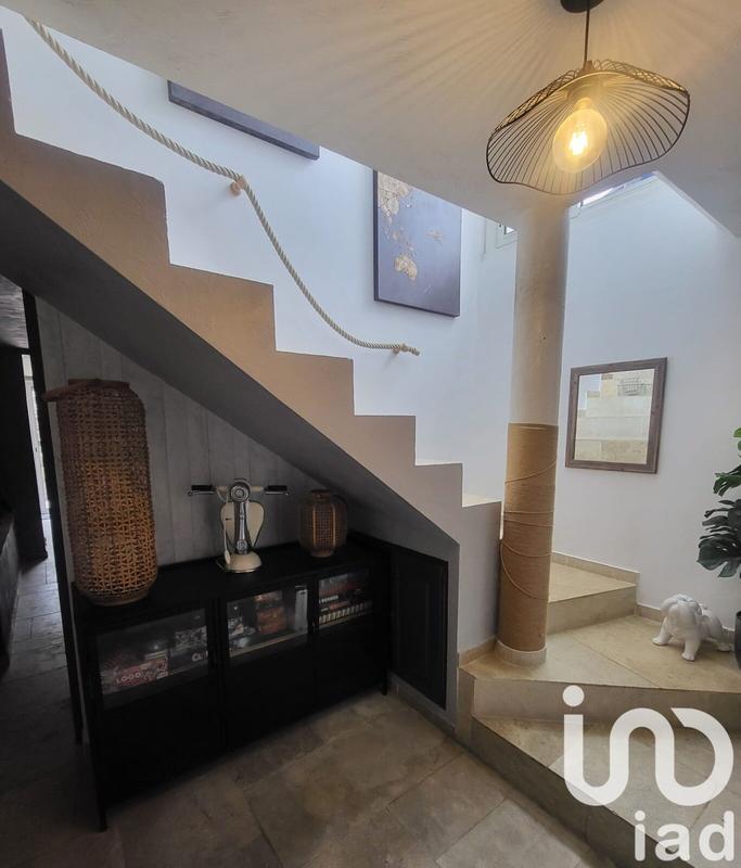 Maison - 200 m² - 7 pièces