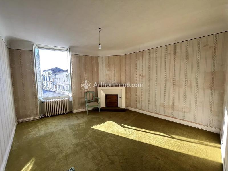 Maison - 174 m² - 9 pièces