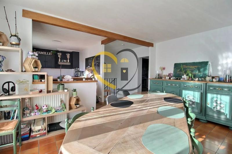 Maison - 121 m² - 5 pièces