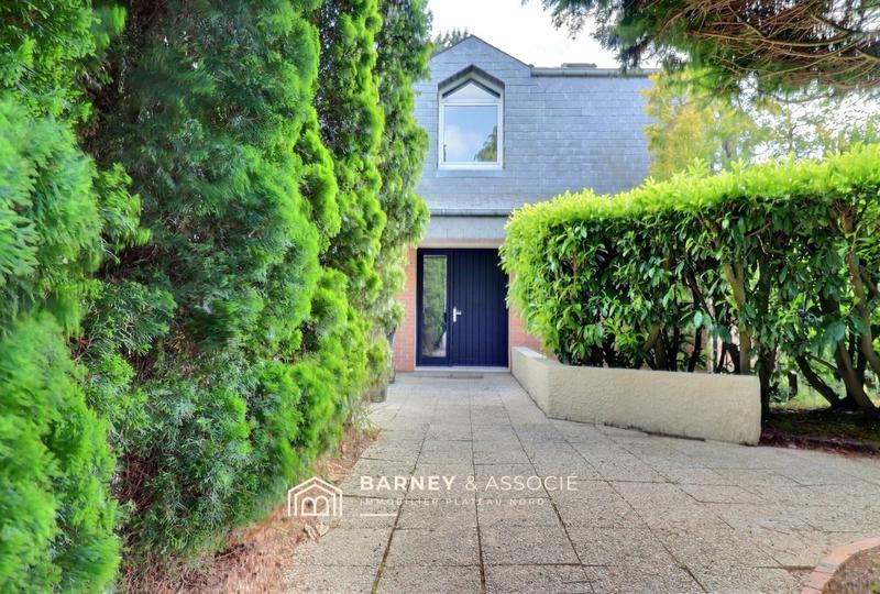 Maison contemporaine - 260 m² - 7 pièces