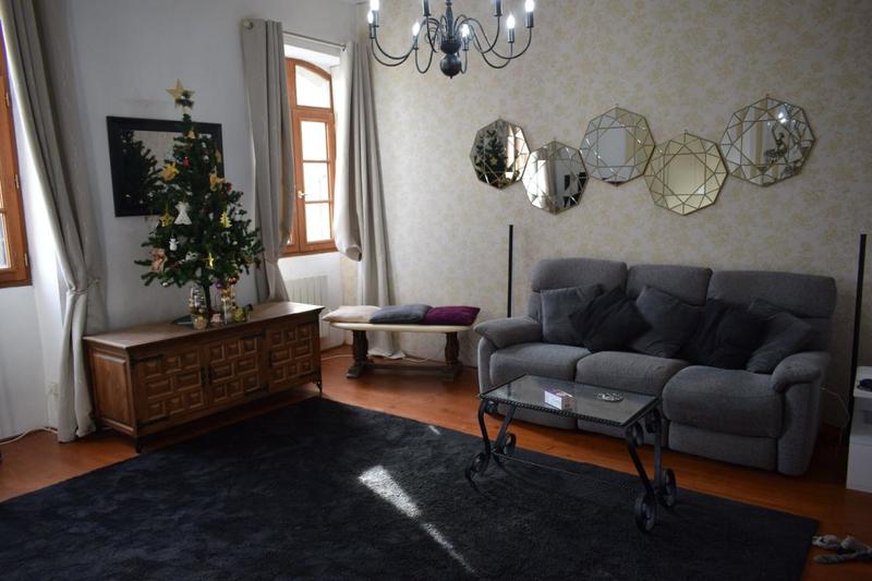 Maison - 121 m² - 9 pièces