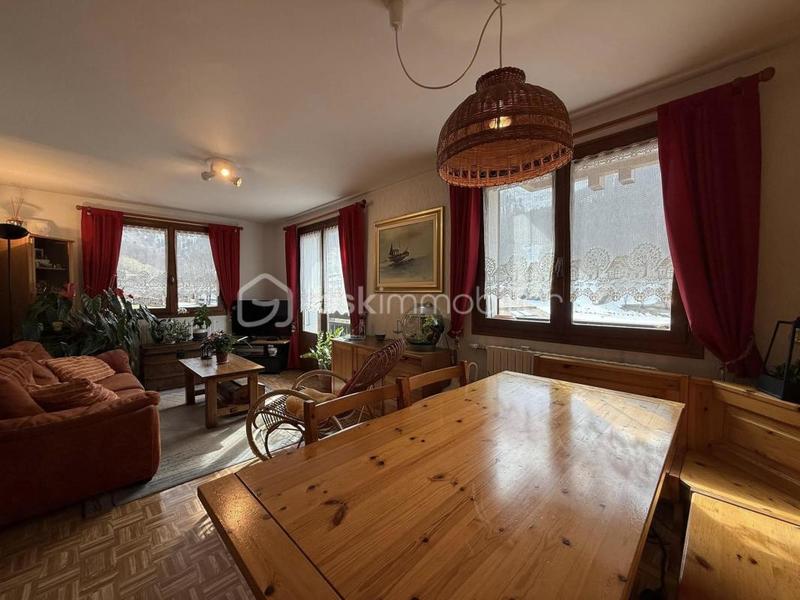 Appartement - 76 m² - 4 pièces