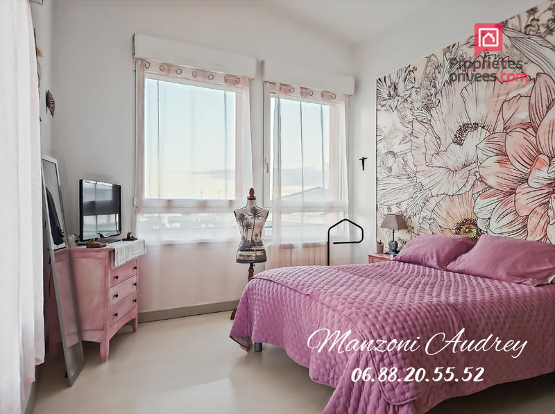 Loft - 149 m² - 7 pièces