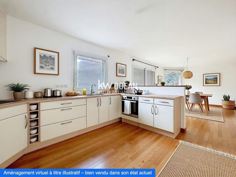 Maison - 96 m² - 5 pièces