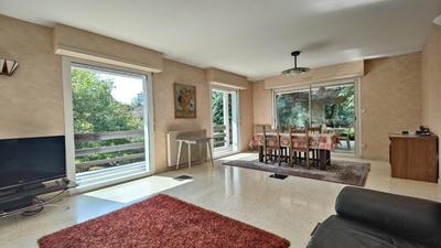 Maison - 161 m² - 6 pièces