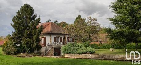 Maison - 184 m² - 8 pièces