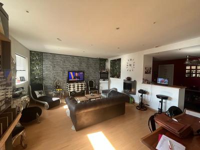 Maison - 156 m² - 2 pièces