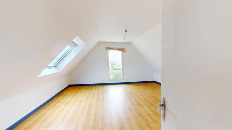 Maison - 104 m² - 5 pièces